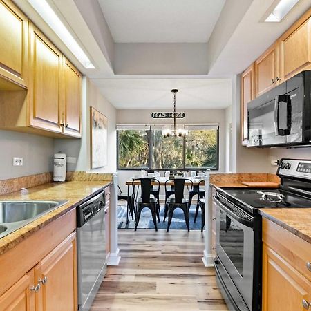 Coastal Oasis With Pool - Walk To Coligny Beach Park Hilton Head Island Εξωτερικό φωτογραφία