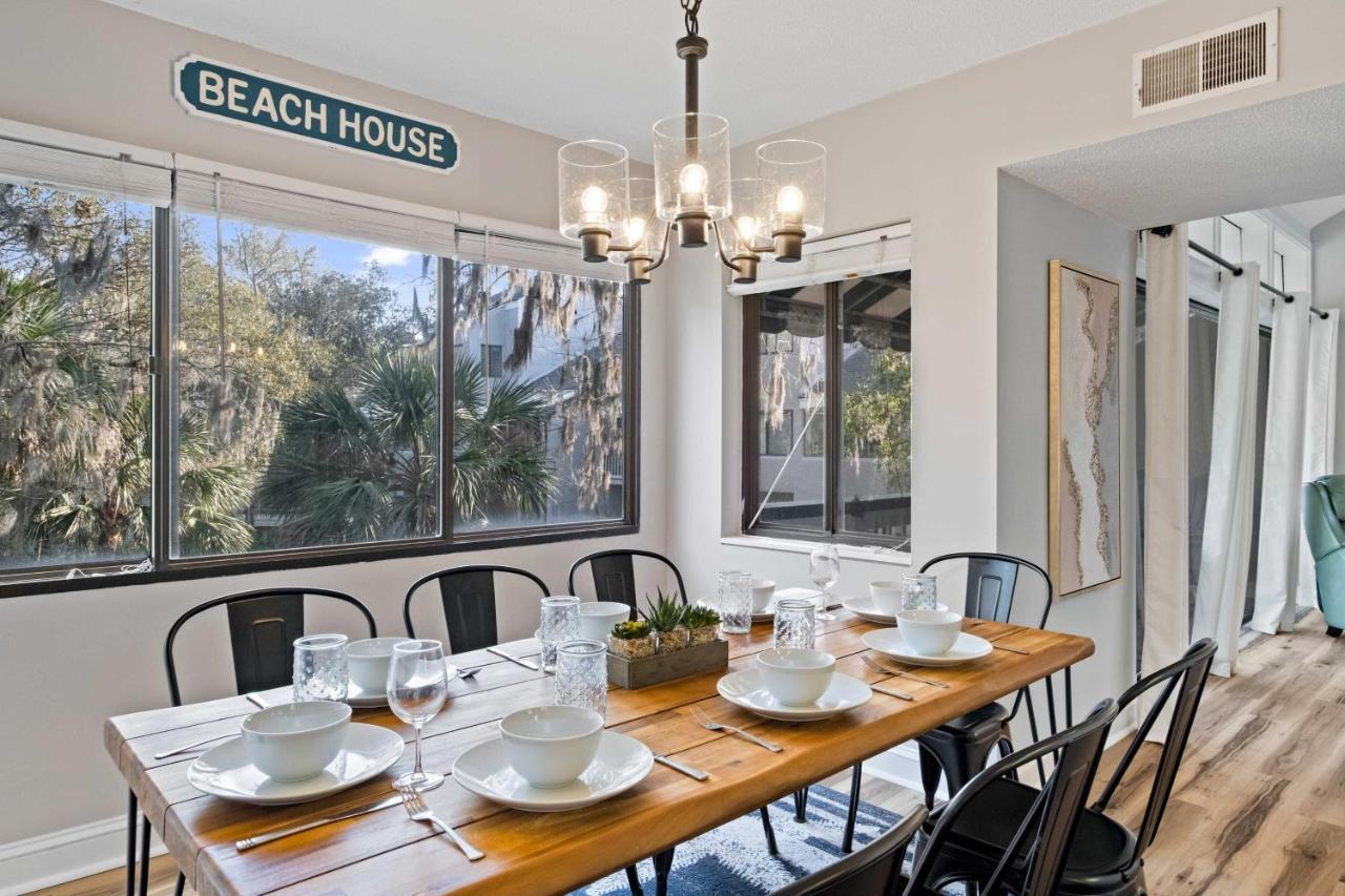 Coastal Oasis With Pool - Walk To Coligny Beach Park Hilton Head Island Εξωτερικό φωτογραφία