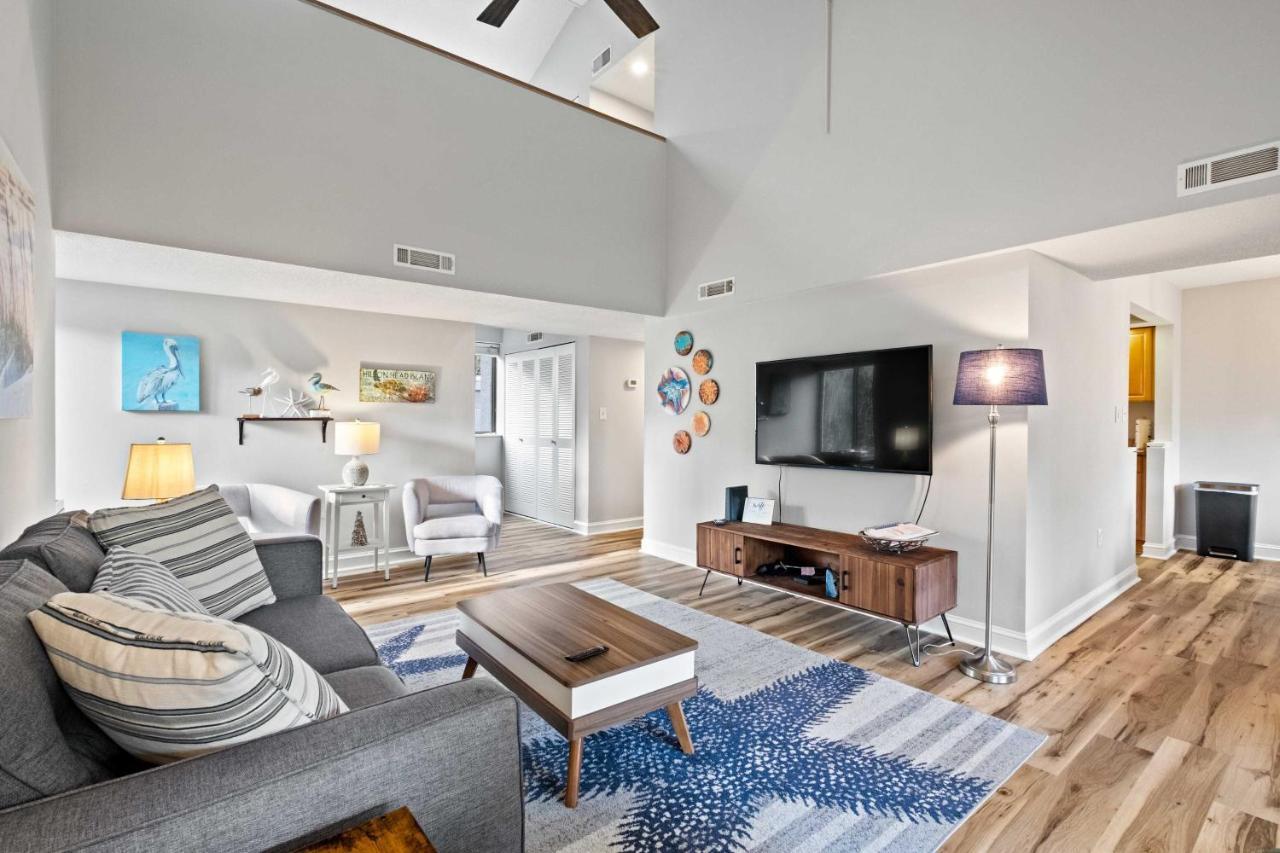 Coastal Oasis With Pool - Walk To Coligny Beach Park Hilton Head Island Εξωτερικό φωτογραφία